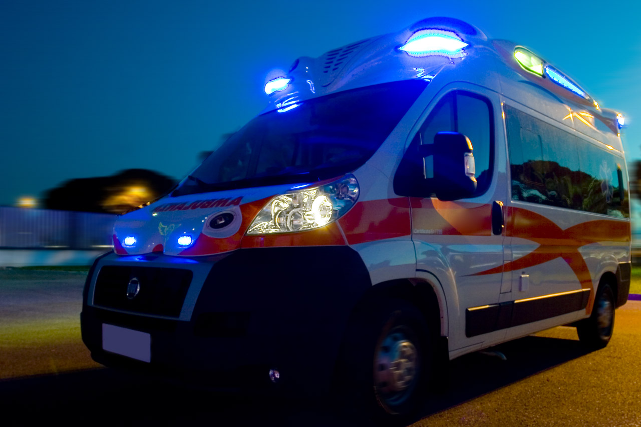 ambulanza-illuminazione-notturna